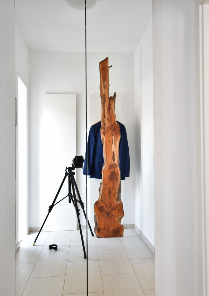 garderobe-verspiegelt-unsichtbar-kunst